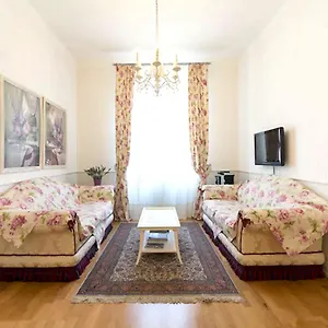 Appartamento In, Pistoia